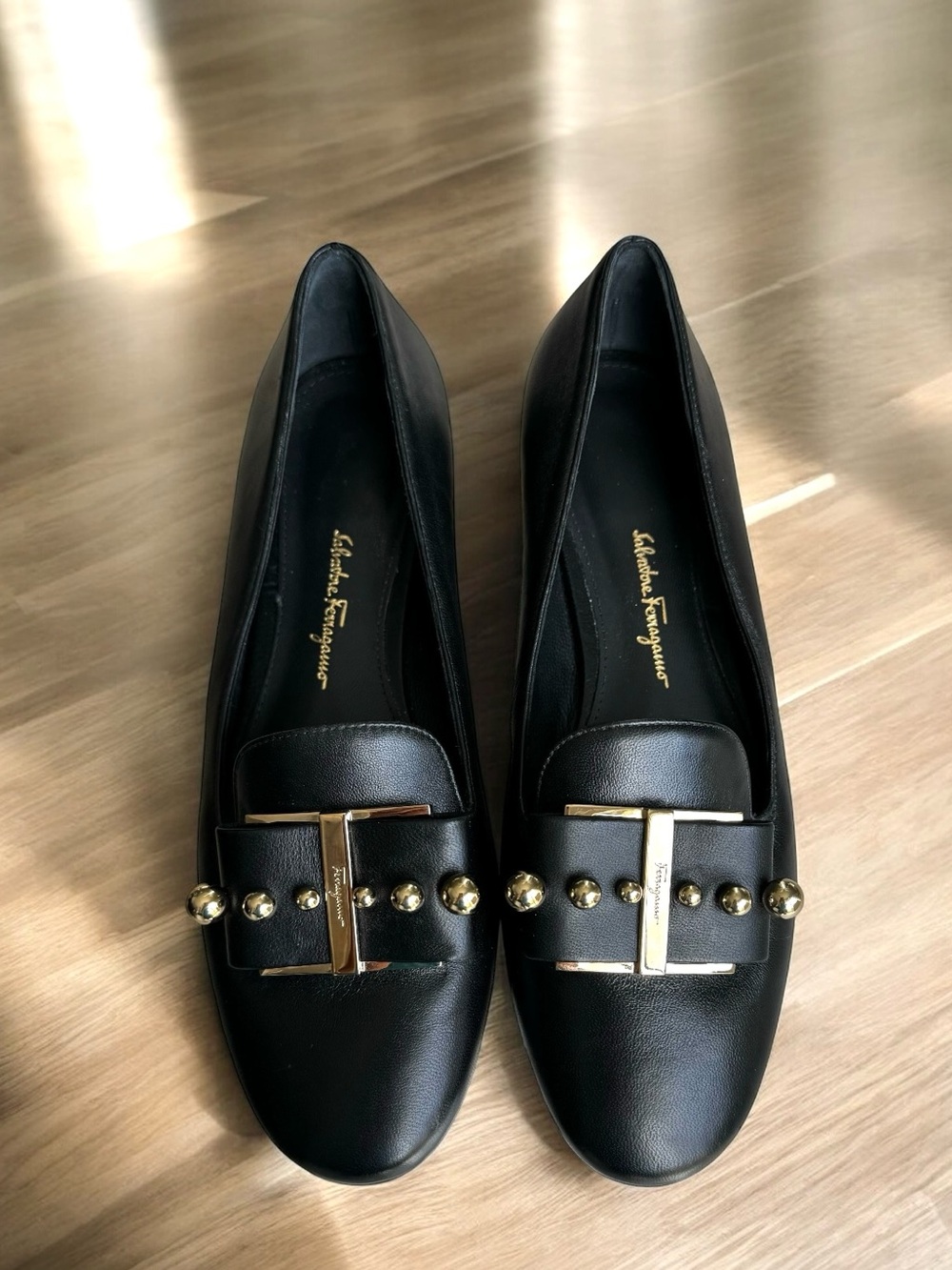 🆕 Salvatore Ferragamo Sarno Pearl Embellished Bow Loafers Flats